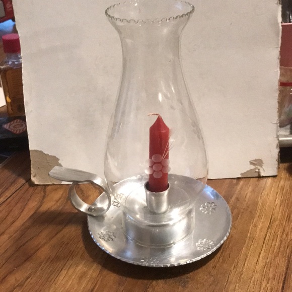 Beautiful vintage embossed silver plated hurricane style glass candle holder - Picture 13 of 13